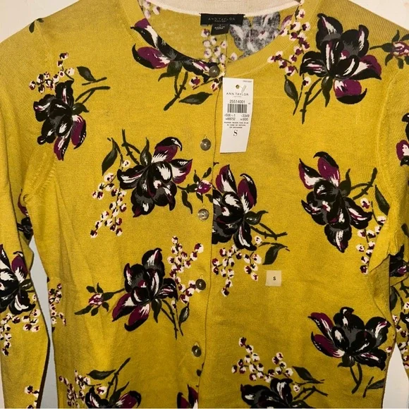 Ann taylor women's cardigan floral design small NWT - Picture 2 of 4